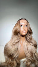 Charger l'image dans la galerie, Wig Whitney
