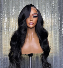 Charger l'image dans la galerie, Closures wigs Lola 30p
